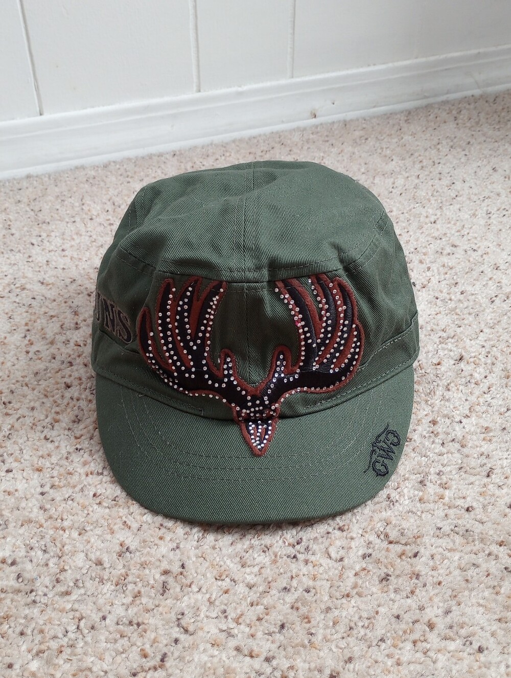 Girls With Guns Buck Antlers Green Hat Cowgirl Country Western Rodeo Hunting